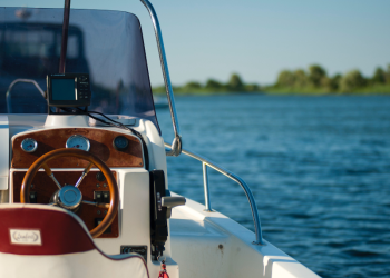 labour market of seafarers aboard private vessels