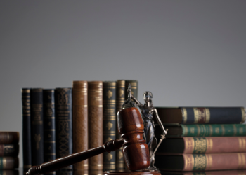 Legal and advisory services for businesses