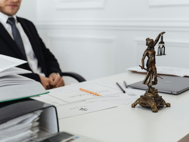 SIZZZLERS trademark dispute